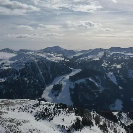 Chalet Beautiful And Very Luxurious In Walking And Skiing Area