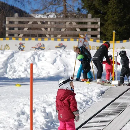 Beautiful And Very Luxurious In Walking And Skiing Area
