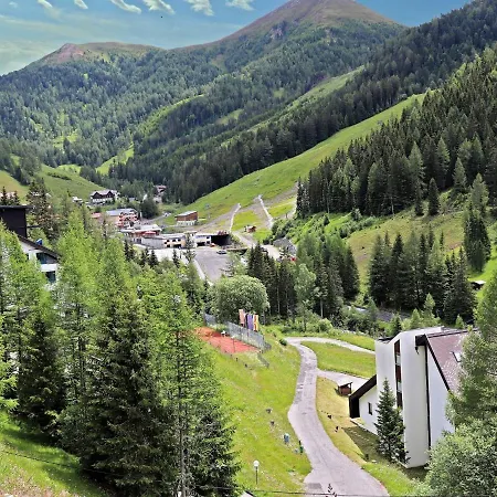 Beautiful And Very Luxurious In Walking And Skiing Area Chalet *